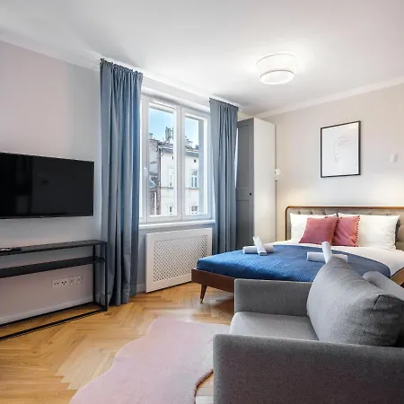 Tyzenhauz Rakowicka Street Apartment Krakow