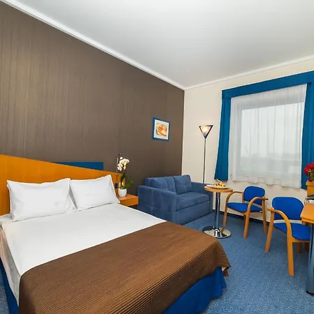 Premier 2 Hotel 4*