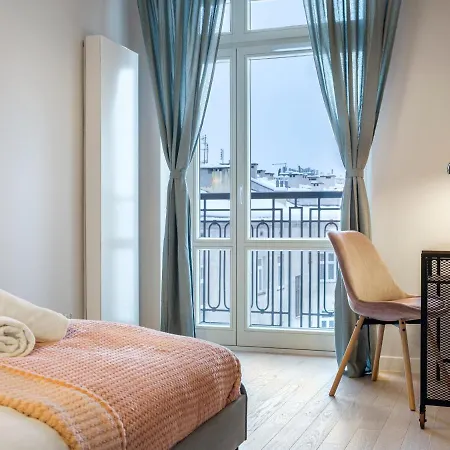 Tyzenhauz Rakowicka Street Apartment Krakow
