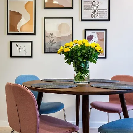 Tyzenhauz Rakowicka Street Apartment Krakow