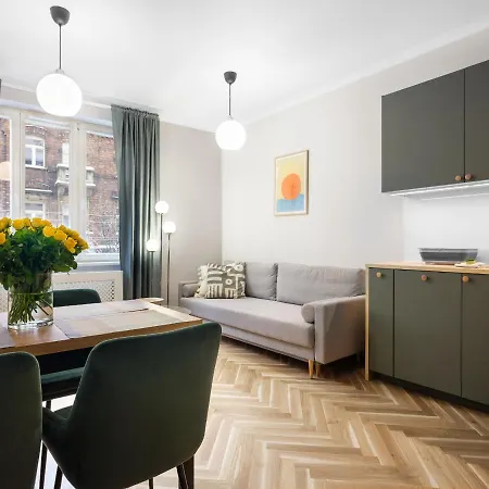 Apartment Tyzenhauz Rakowicka Street