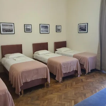 Hello Aparthotel