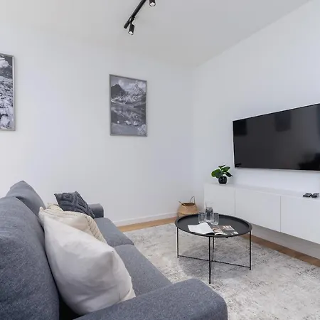 Luxurious Rakowicka By Renters Prestige Krakow