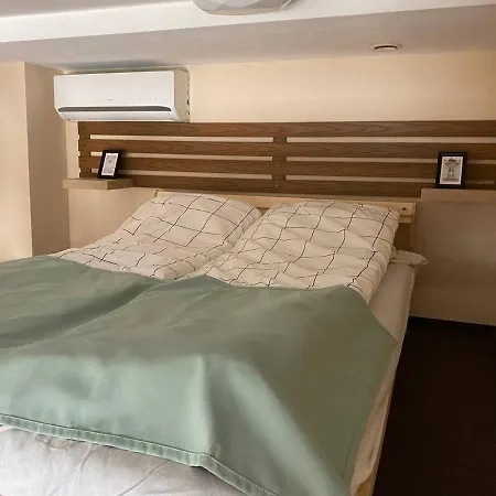 Dobra Noc Przy Wawelu 2 Bedrooms Kraków
