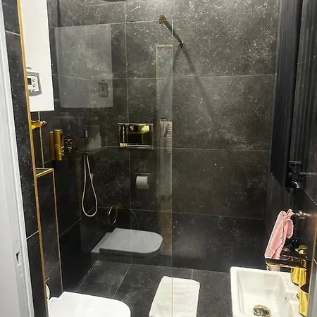 Shine Prywatne Jacuzzi Starowislna *