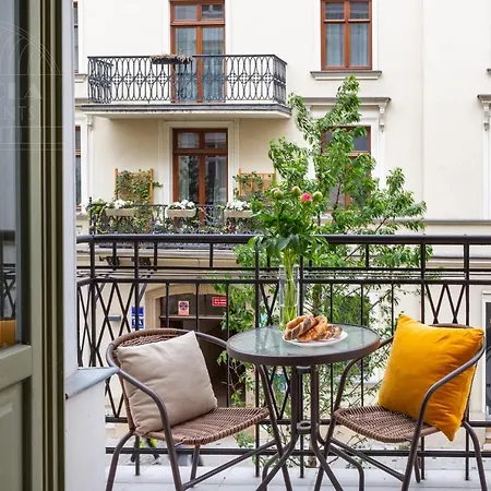 Fragola Old Town Apartment *