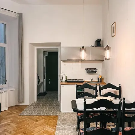 Dunajewskiego 1 * Kraków