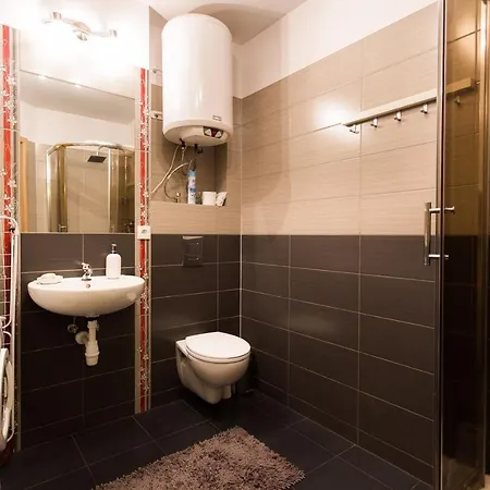 Filipa Old Town Apartment *