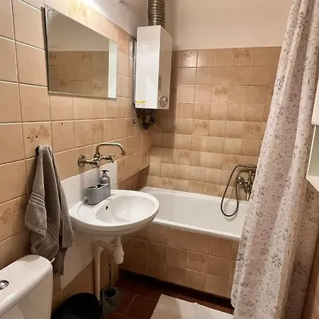Bedroom Near The Bus And Train Station Krakau