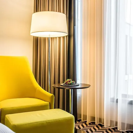 Hilton Garden Airport Otel
