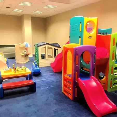 Hampton By Hilton Ξενοδοχείο 3*