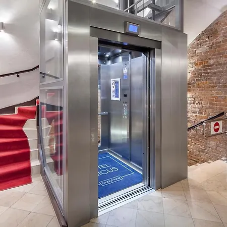 Unicus Old Town - Destigo Hotel 4*