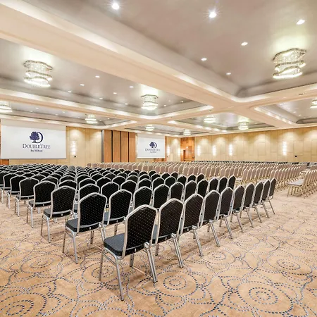 Doubletree By Hilton & Convention Center Otel 4*