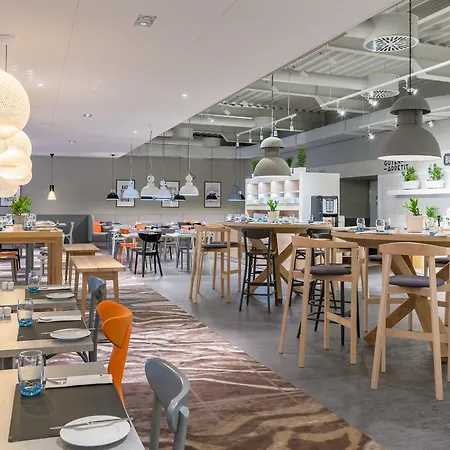Hotel Novotel West