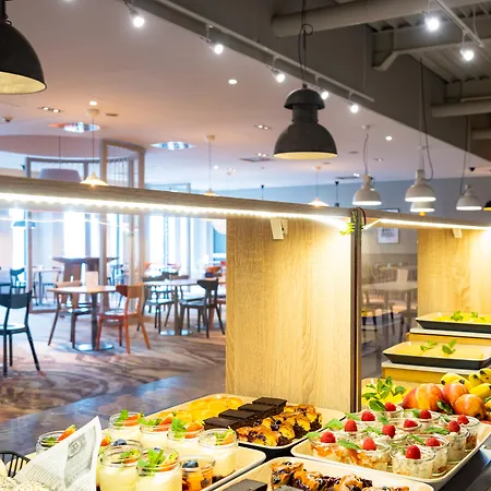 Hotel Novotel West
