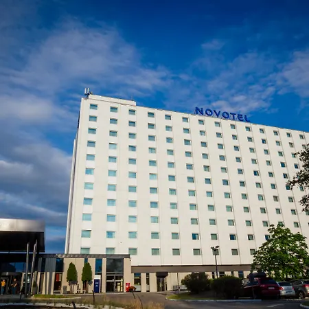 Novotel West Hotel 4*