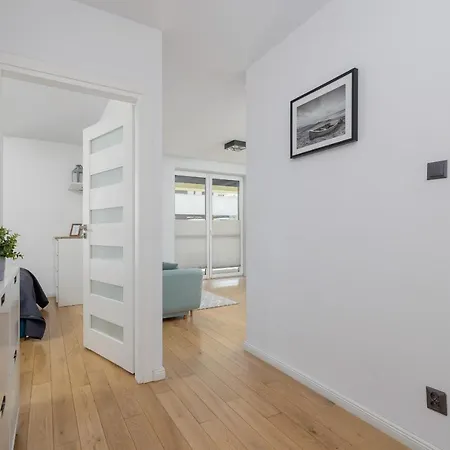 Apartament Osiedle Zyczen Stawowa Cracow By Renters Kraków