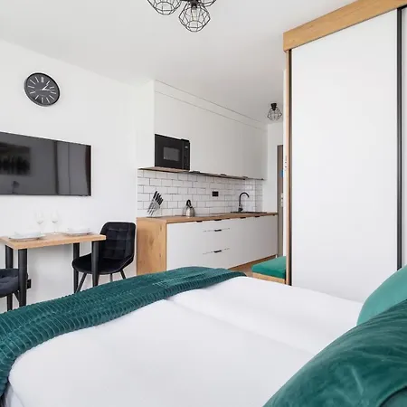 Klemensiewicza Studio By Renters Apartment *