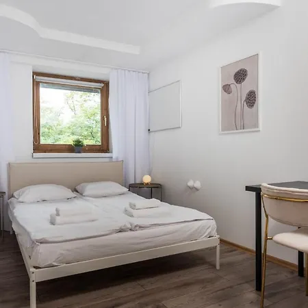 Old Town Loft - 7 Bedroom - By Upstairs Appartement *