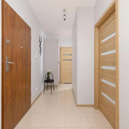 Apartament Osiedle Avia Harmonious With Balcony & Parking Cracow By Renters Prestige
