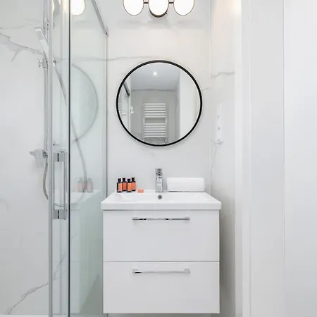 Lux Kosciuszki 39 With Parking, Gym, Sauna & Swimming Pool By Renters Prestige * Kraków