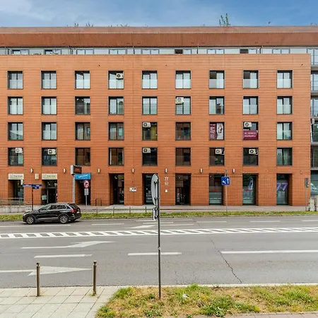 Modern With Free Parking Spot *