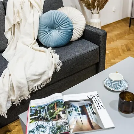Apartment Gallery 7 - 3 *