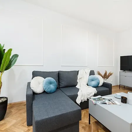 Apartment Gallery 7 - 3 Krakow