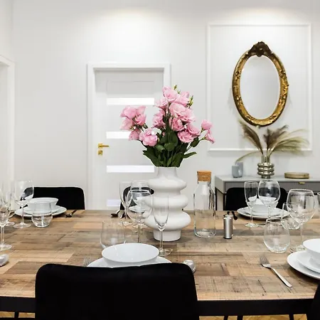 Apartment Gallery 7 - 3 *