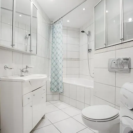 By Tyzenhauz Apartament Kraków