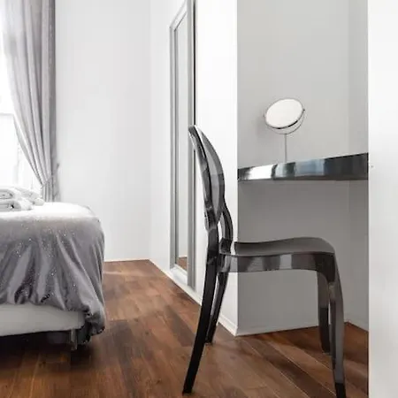 Househost Apartment:lobzowska 22 Apartman *