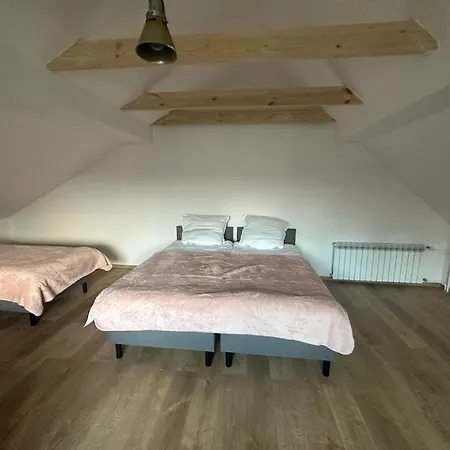 Apartment Jaga Family Air Conditioner And Free Parking