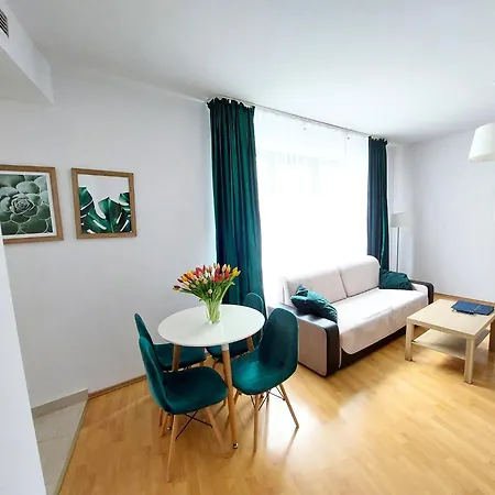 Nook Nook Kazimierza Wielkiego 104 *