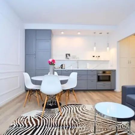 Lejlighed Elegant In The Perfect Location *