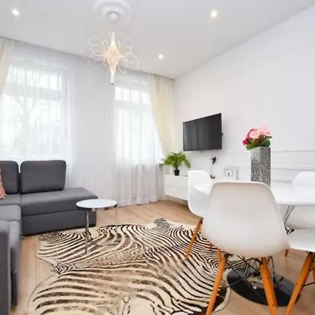Lejlighed Elegant In The Perfect Location *