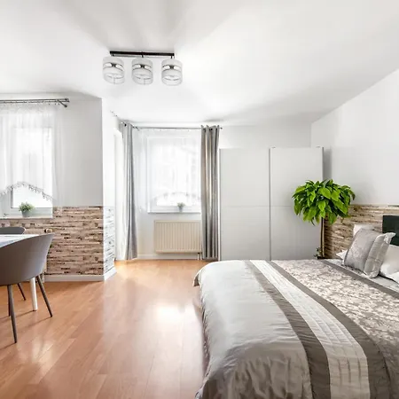 Apartament Diamond 35m2, 4 Osoby, Balkon, Free Parking Cracovia