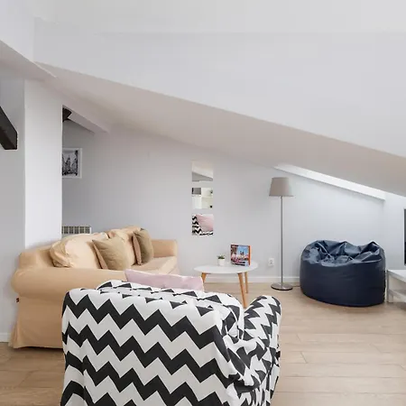 With 2 Bedrooms And Desks In The Center Of Cracow By Renters Апартаменты