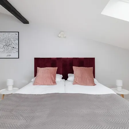 With 2 Bedrooms And Desks In The Center Of Cracow By Renters Апартаменты *