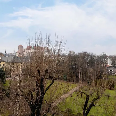 With 2 Bedrooms And Desks In The Center Of Cracow By Renters Апартаменты Краков