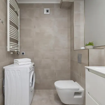 Apartmán Dabska With Terrace & Parking By Renters Krakov