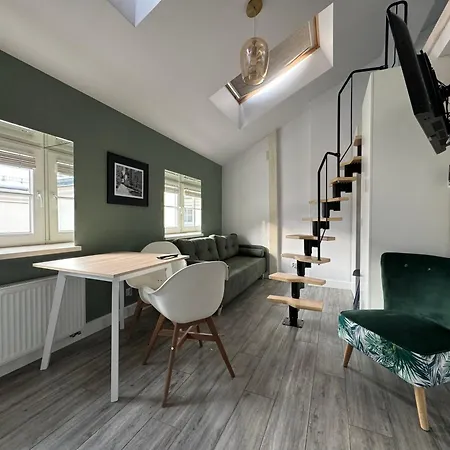 Forest Nook Main Square Loft Appartamento *