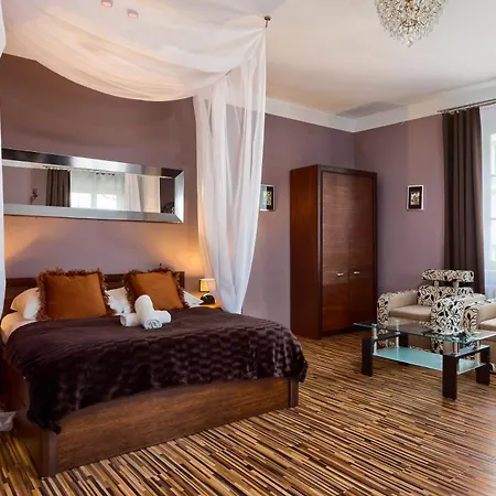 Apartament Mikołajska 5 *