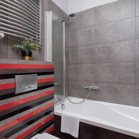 Lagiewniki Sanctuary One Bedroom By Renters Krakow
