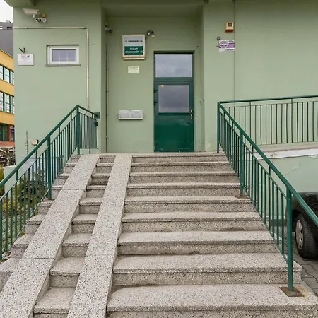 Lagiewniki Sanctuary One Bedroom By Renters *
