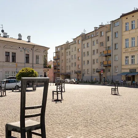 Eagle Pharmacy By Renters Krakow