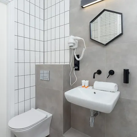 Cracow Miodowa 42 Elegant By Renters * Krakow