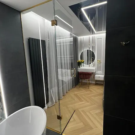 Paris In Cracow Apartment *