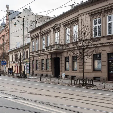 Modern Centrally Located - By Upstairs Apartment *