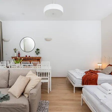 Modern Centrally Located - By Upstairs * Krakow