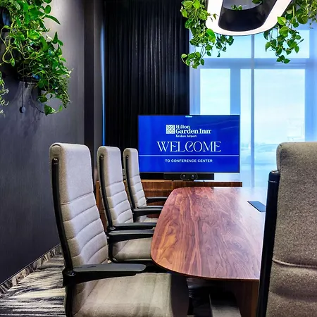 Hilton Garden Airport